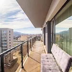 Mohost View - Mountain Escape In *